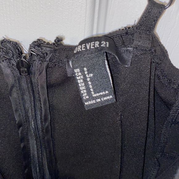 Fun Flapper Party Dress - Picture 8 of 10